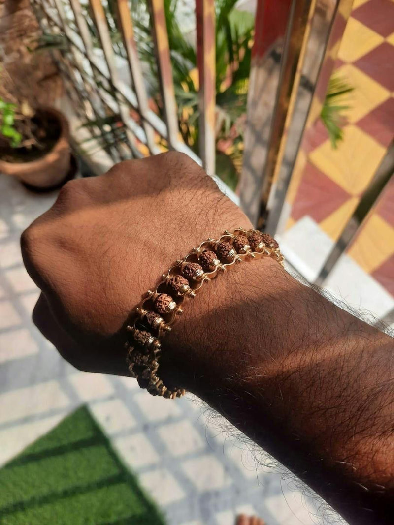 Genuine Paanch Mukhi Modern Rudraksha Bracelet With Gold Plating. LASATECH