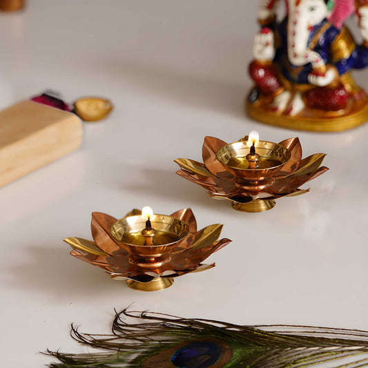 eCraftIndia Set of 2 Floral Shape Metal Diya LASATECH