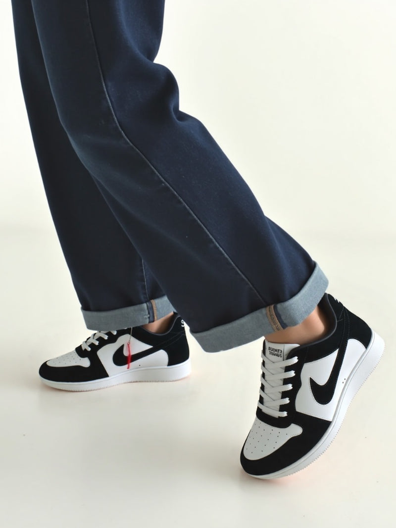 Inspired Black & White Low-Top Sneakers – Classic Streetwear Vibe