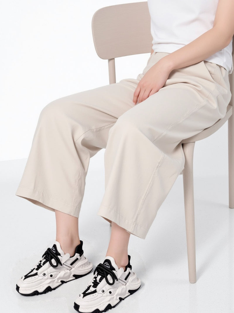 Stylish & Trendy Sneakers for Men & Women – Comfortable and Durable