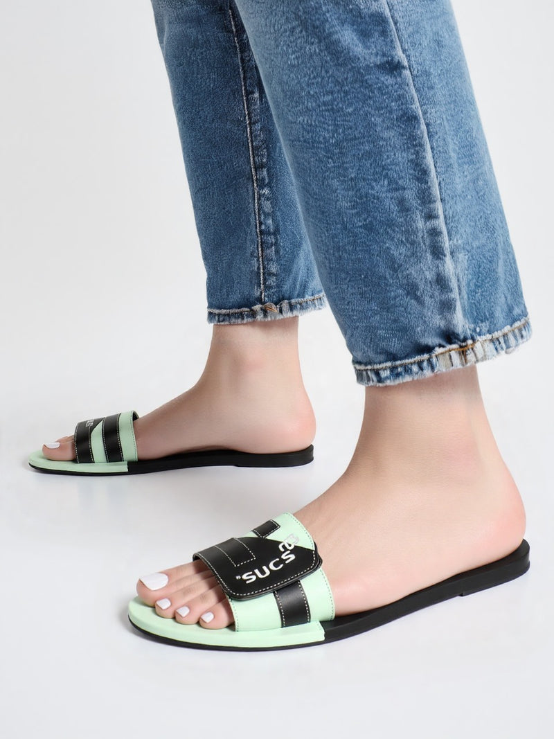 Stylish and Comfortable Men's Slide Sandals